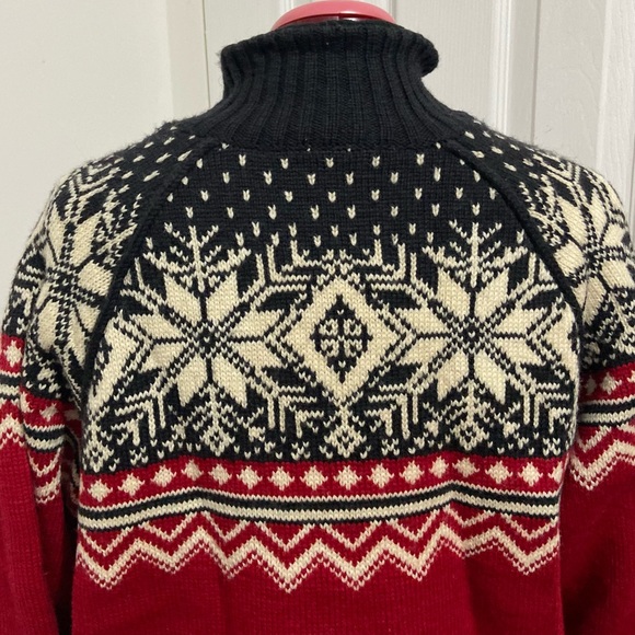 Ice Wear 100% worsted wool polyester lined Nordic style sweater. Size M. Used. - Picture 8 of 16